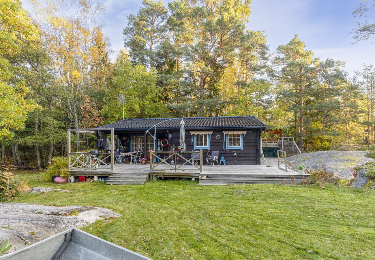 Cottage in Ornö - Cozy cottage on Island