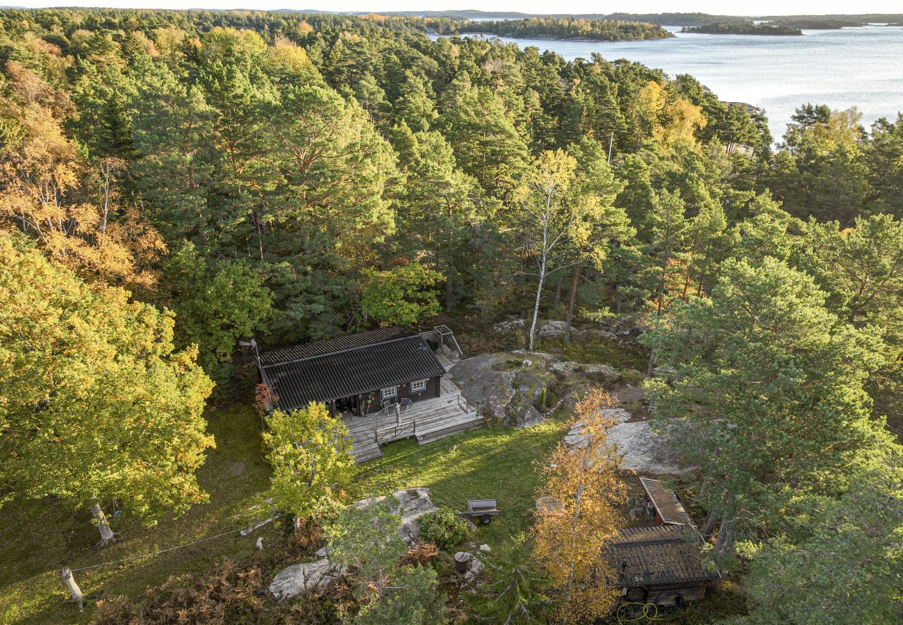 Cottage in Ornö - Cozy cottage on Island