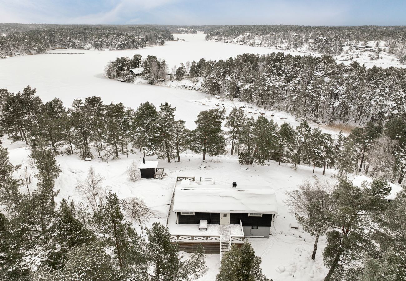 House in Djurhamn - Dream cottage in the Stockholm archipelago