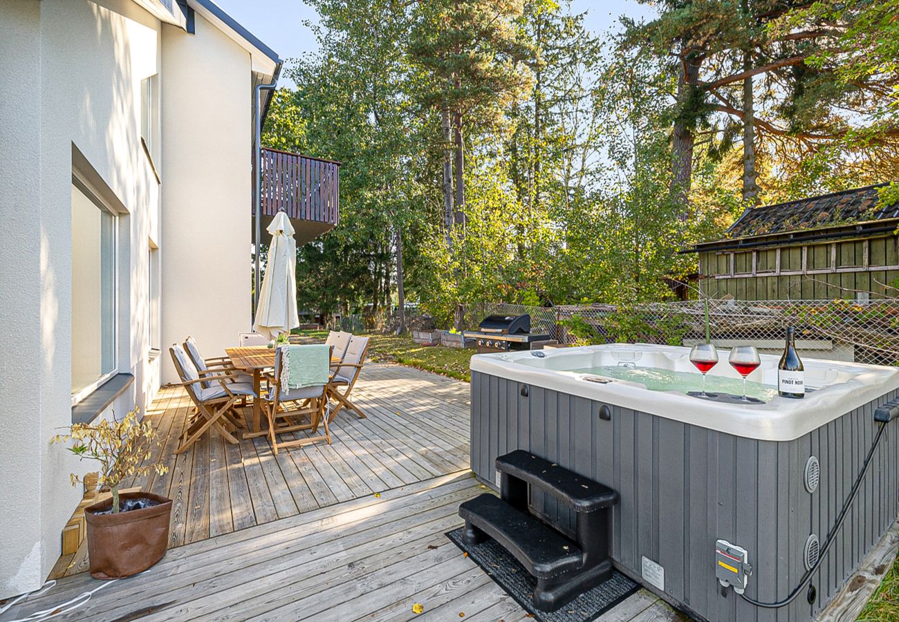 Villa in Vega - Modern villa with jacuzzi