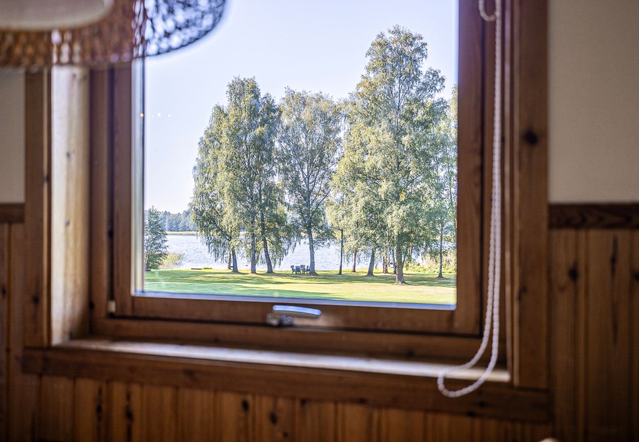 Villa in Bro - Dream location with lake view near BroHof-Golf