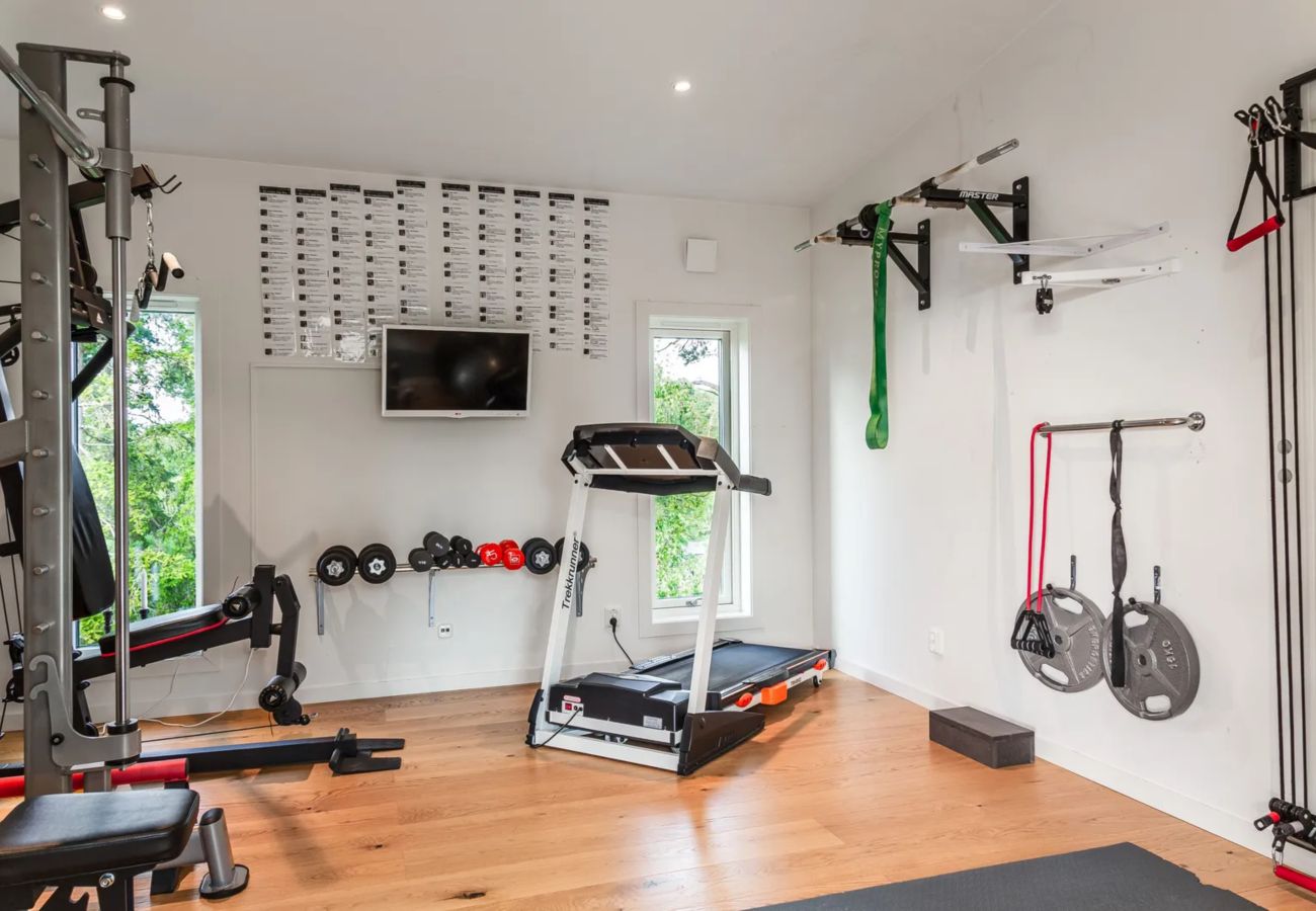 Villa in Värmdö - Dream stay – seafront villa & padel court