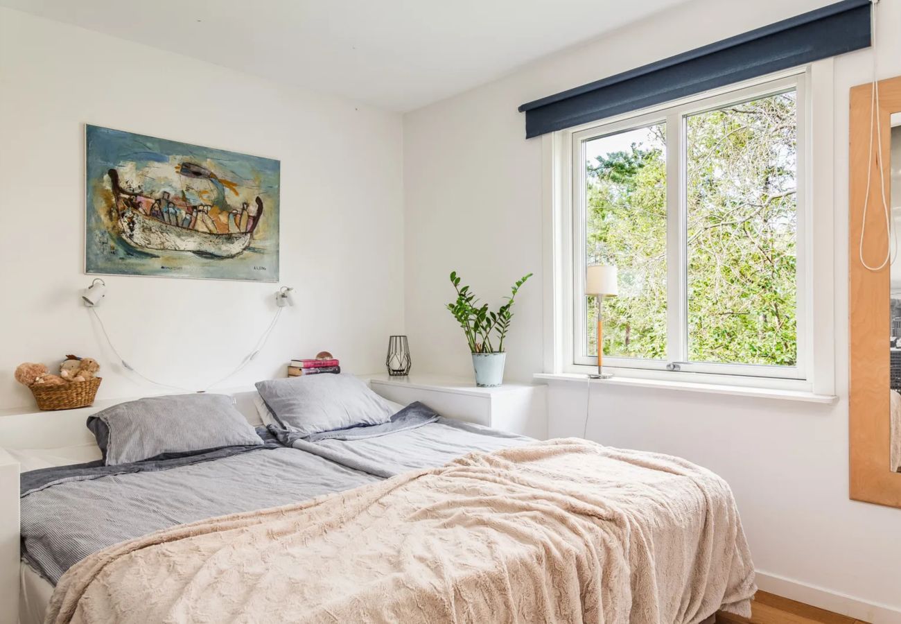 Villa in Värmdö - Dream stay – seafront villa & padel court