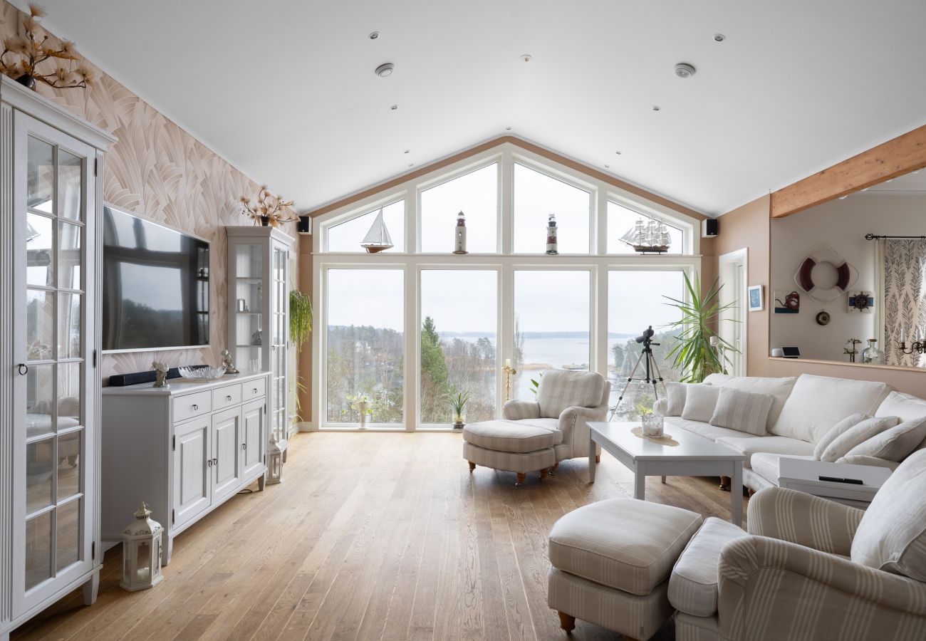 Villa in Tyresö - Fantastic villa with extra everything