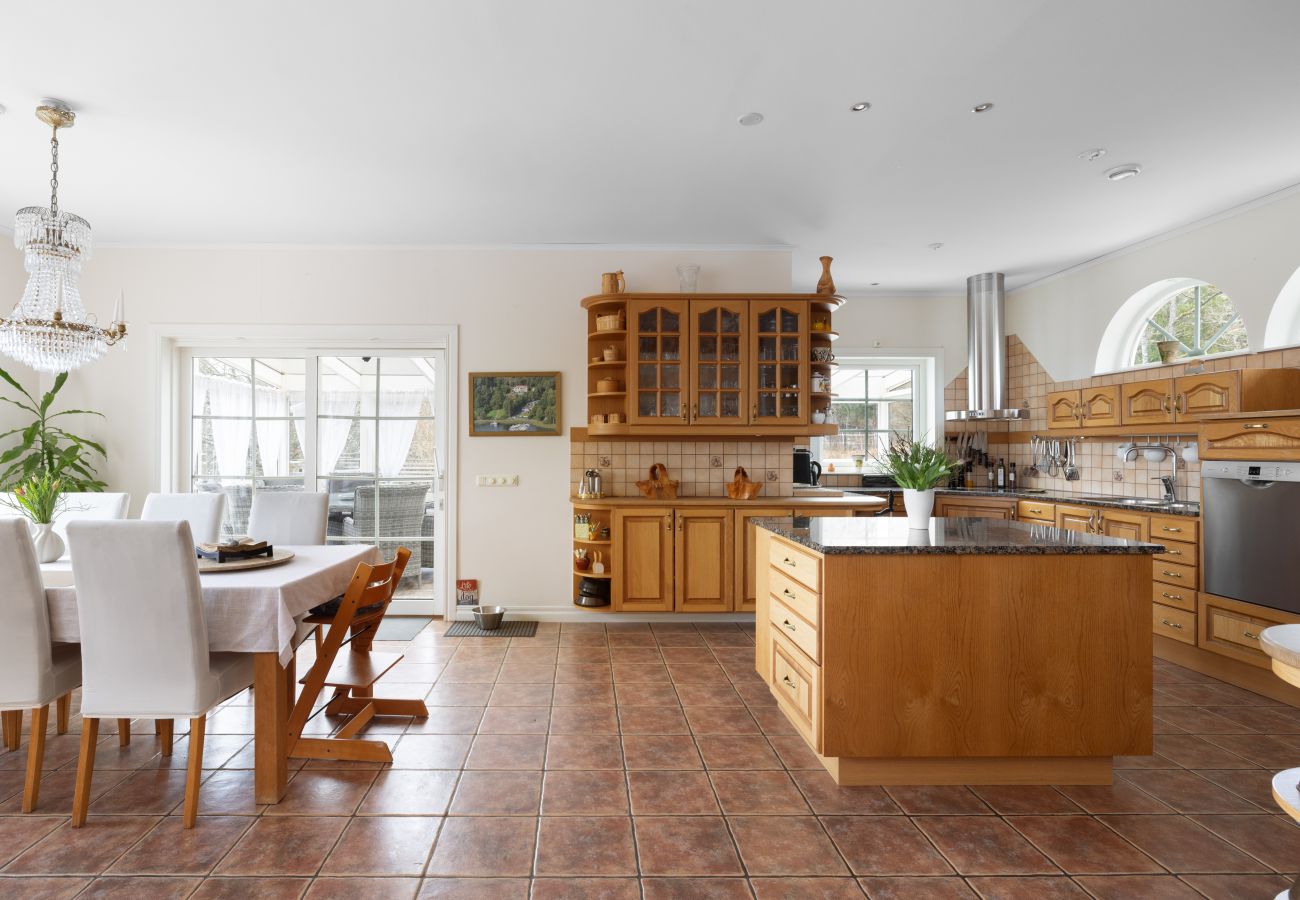 Villa in Tyresö - Fantastic villa with extra everything