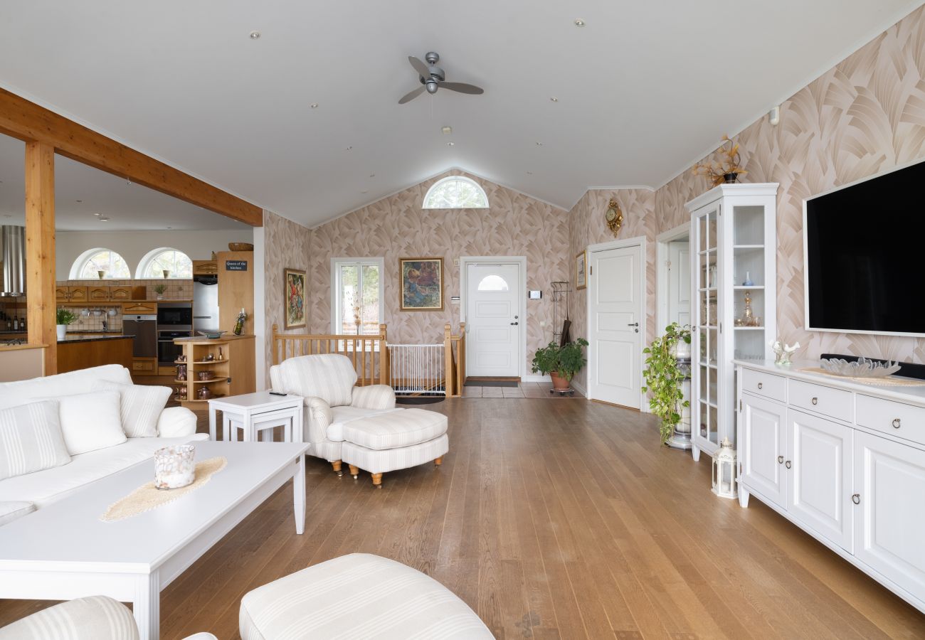 Villa in Tyresö - Fantastic villa with extra everything