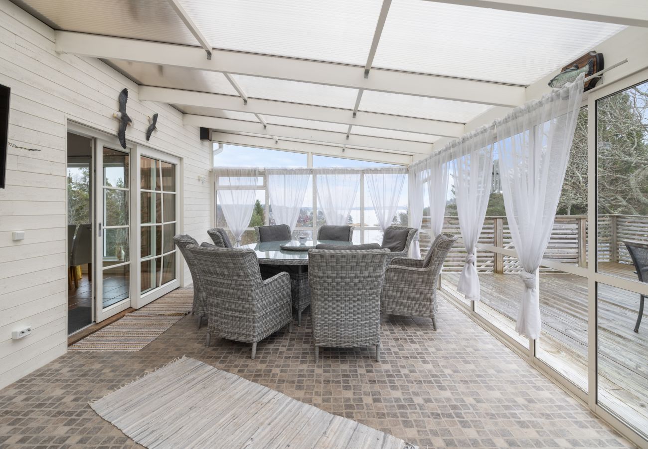 Villa in Tyresö - Fantastic villa with extra everything