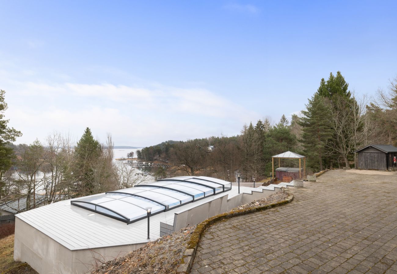 Villa in Tyresö - Fantastic villa with extra everything