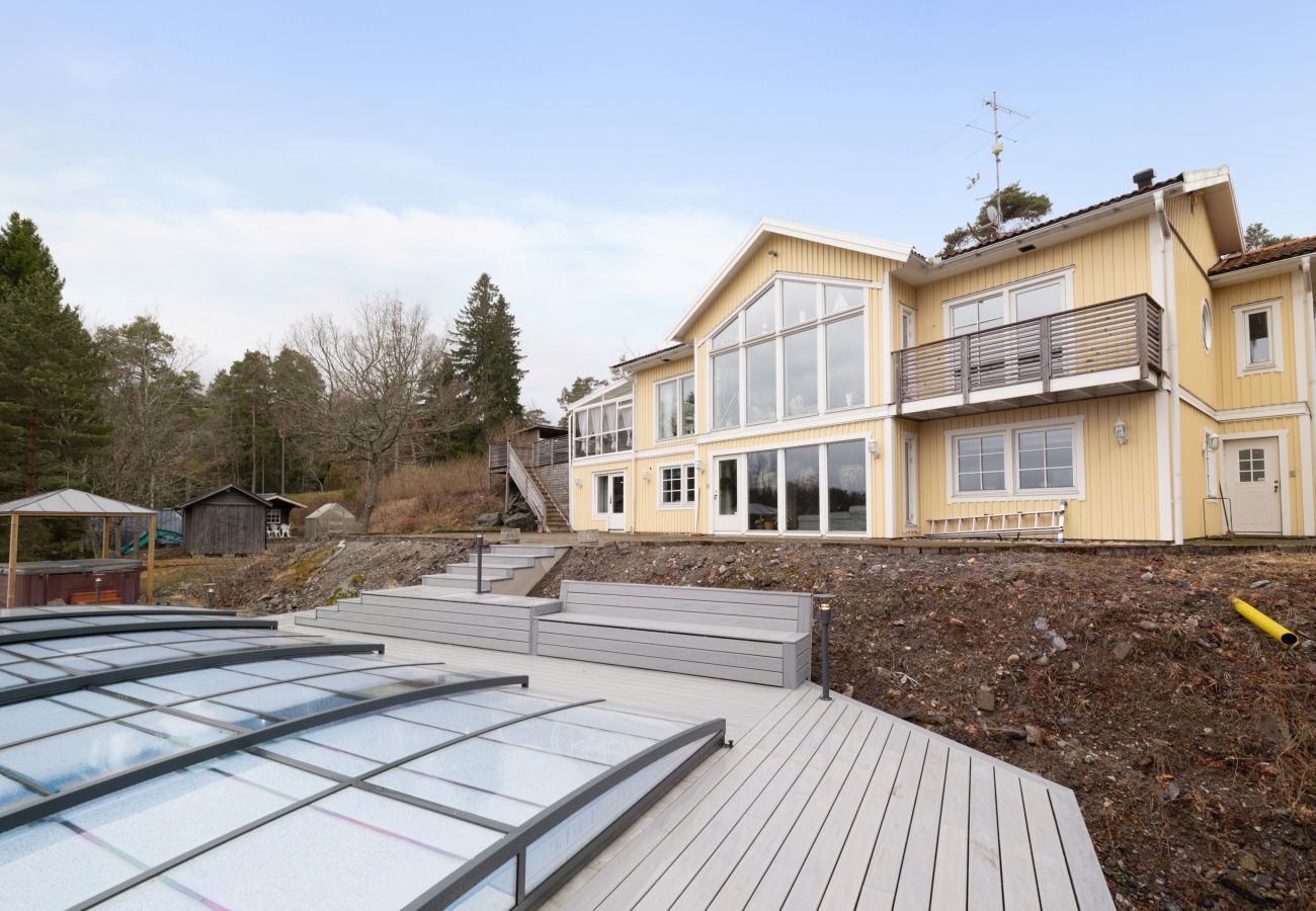 Villa in Tyresö - Fantastic villa with extra everything
