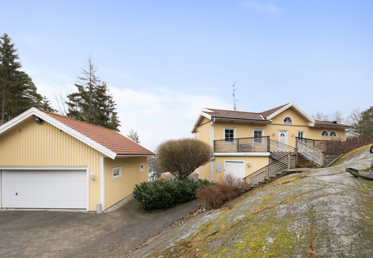 Villa in Tyresö - Fantastic villa with extra everything
