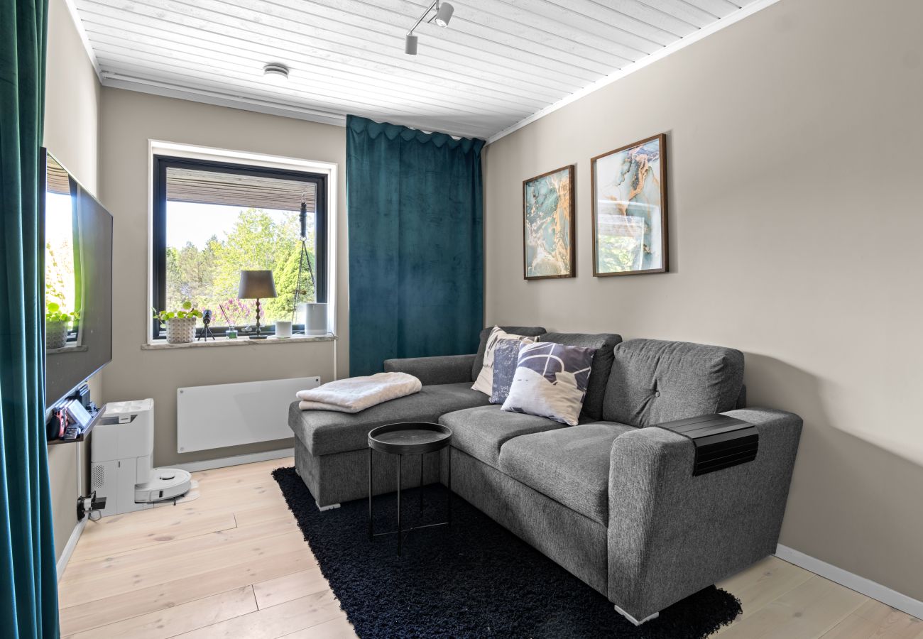 Villa in Värmdö - Golf and Pool Retreat