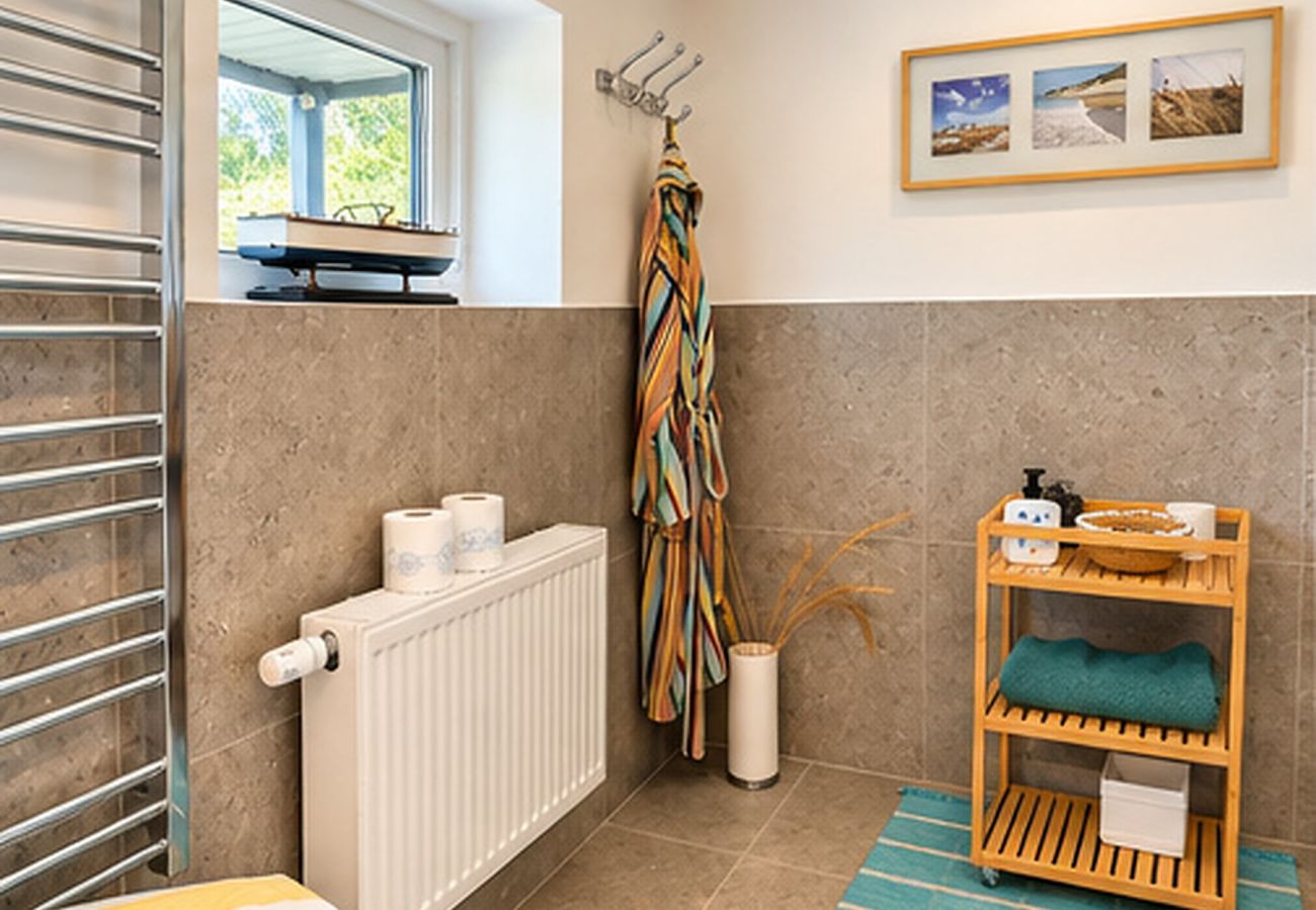 Villa in Saltsjö-Duvnäs - Seaside Villa with Own Beach 
