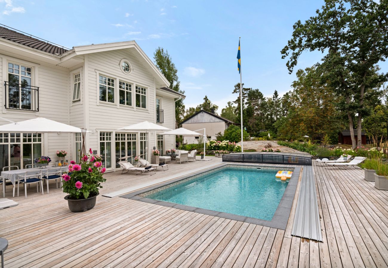 Villa in Saltsjö-Boo - Flower villa Saltsjö-Boo