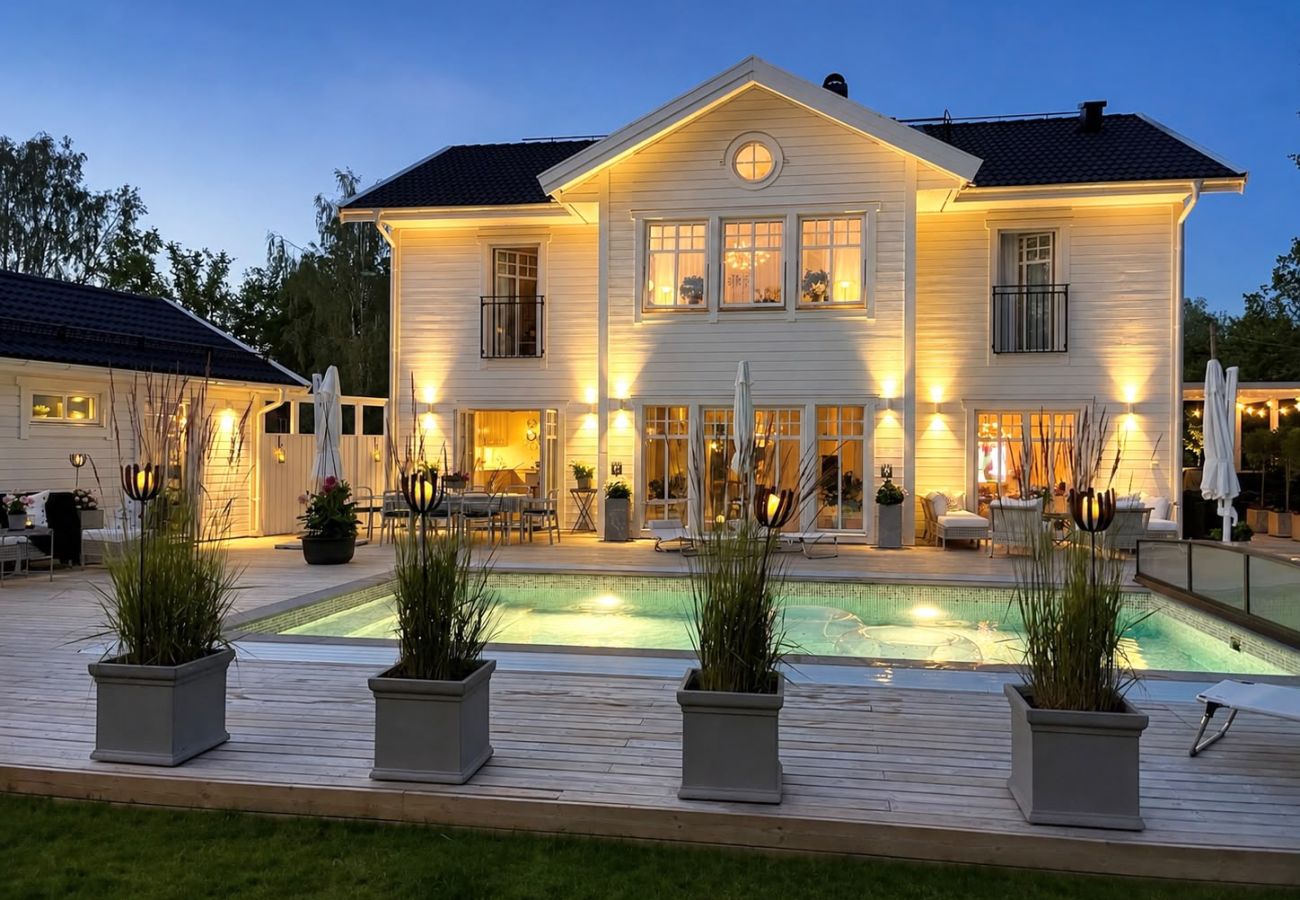 Villa in Saltsjö-Boo - Flower villa Saltsjö-Boo