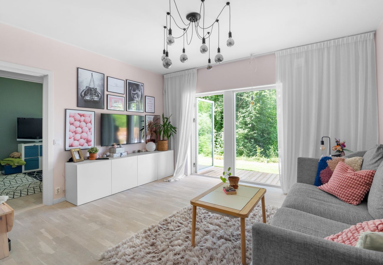 Villa in Bro -  Villa Bro Hof – Top-class pool, sauna and golf