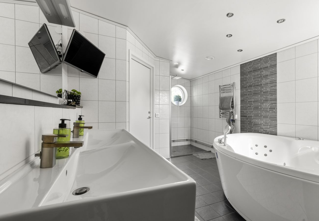 Villa i Ågesta - Lyxig villa i Stockholm