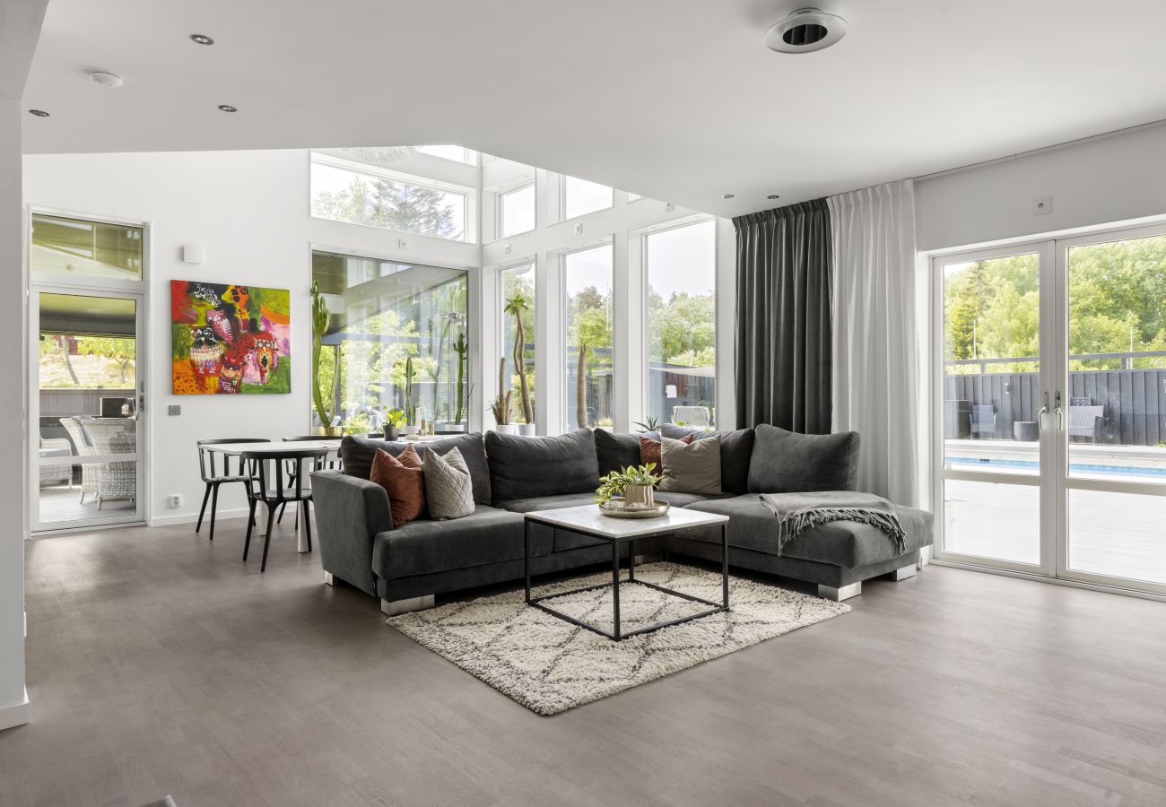 Villa i Ågesta - Lyxig villa i Stockholm