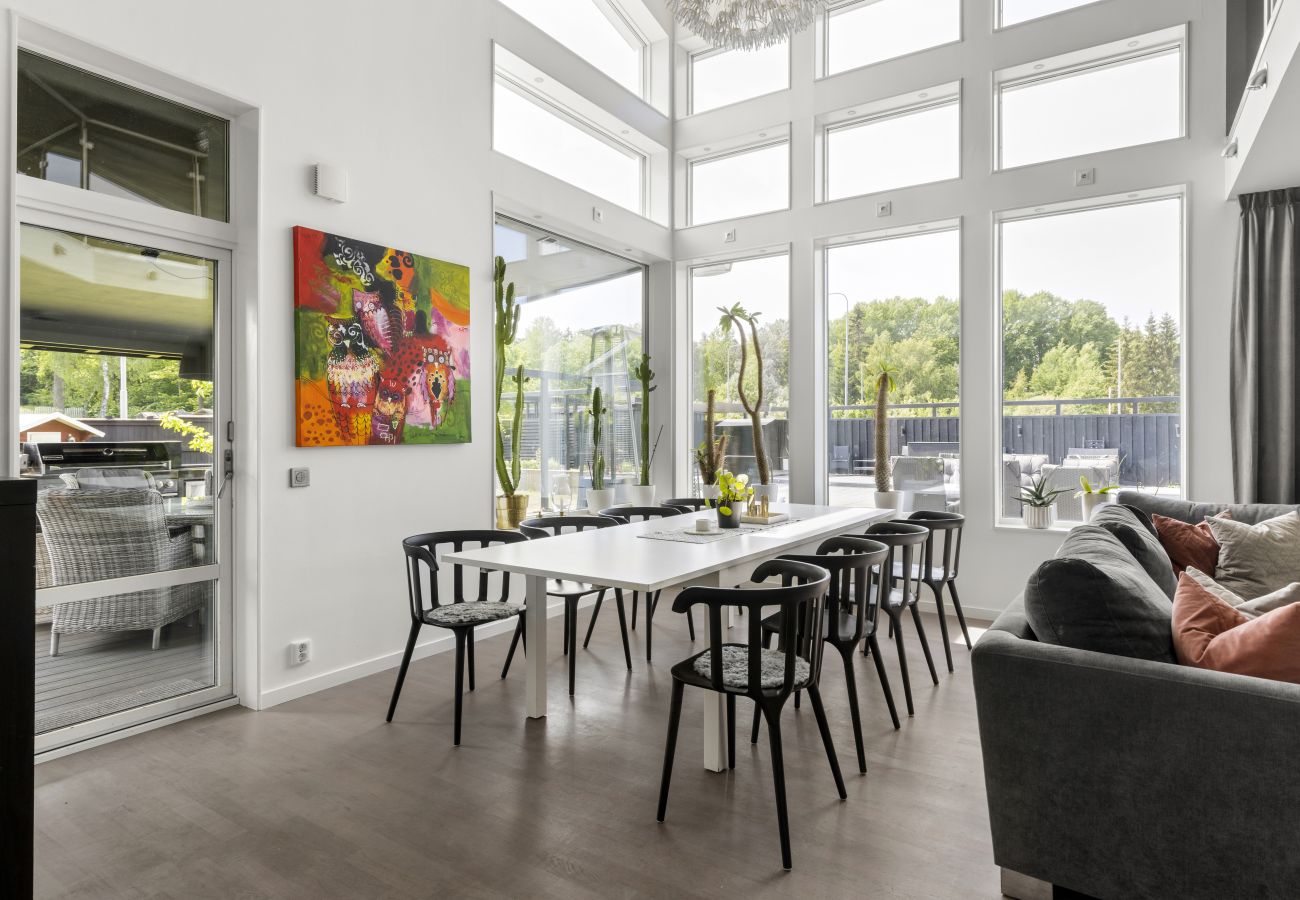 Villa i Ågesta - Lyxig villa i Stockholm
