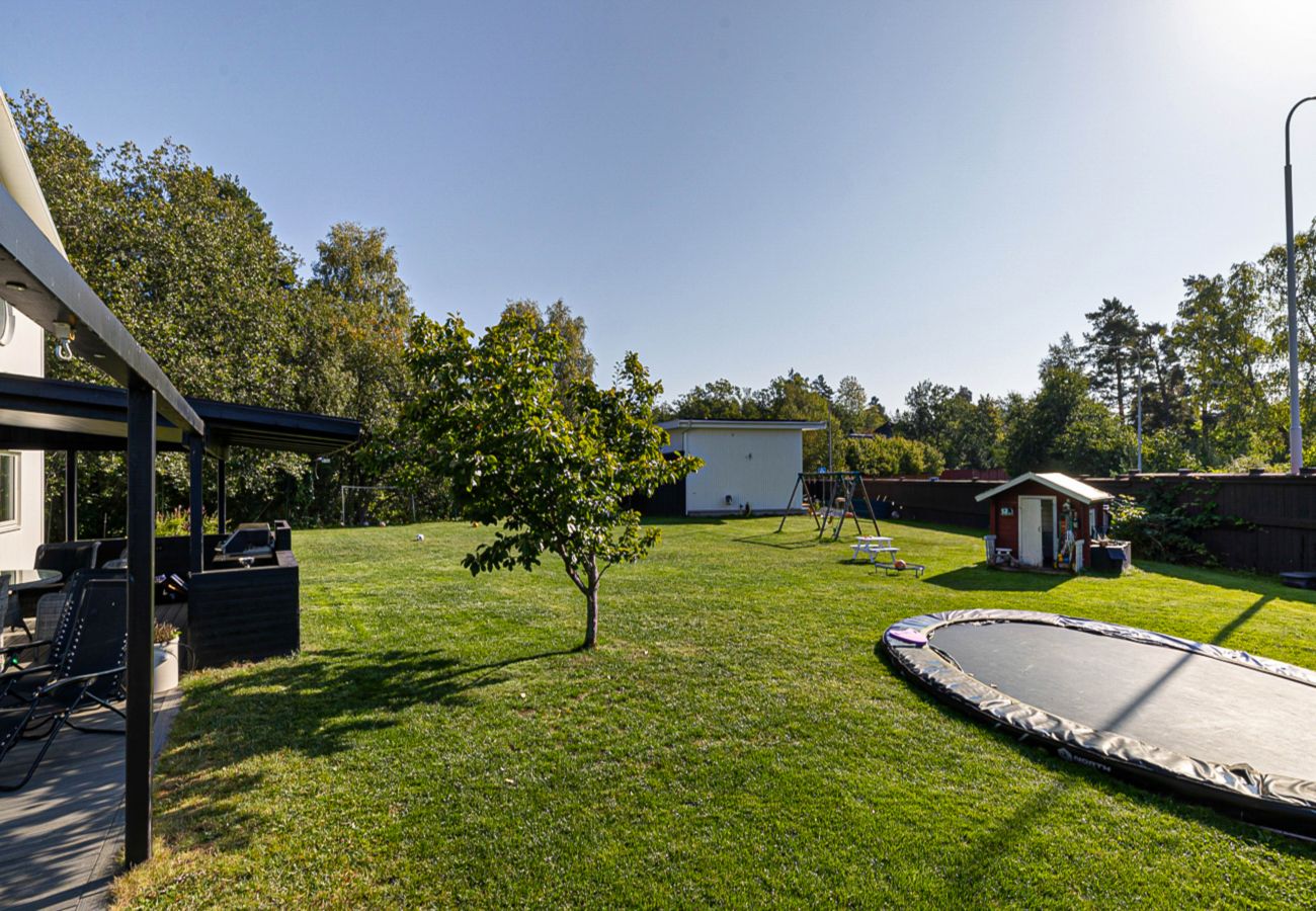 Villa i Ågesta - Lyxig villa i Stockholm