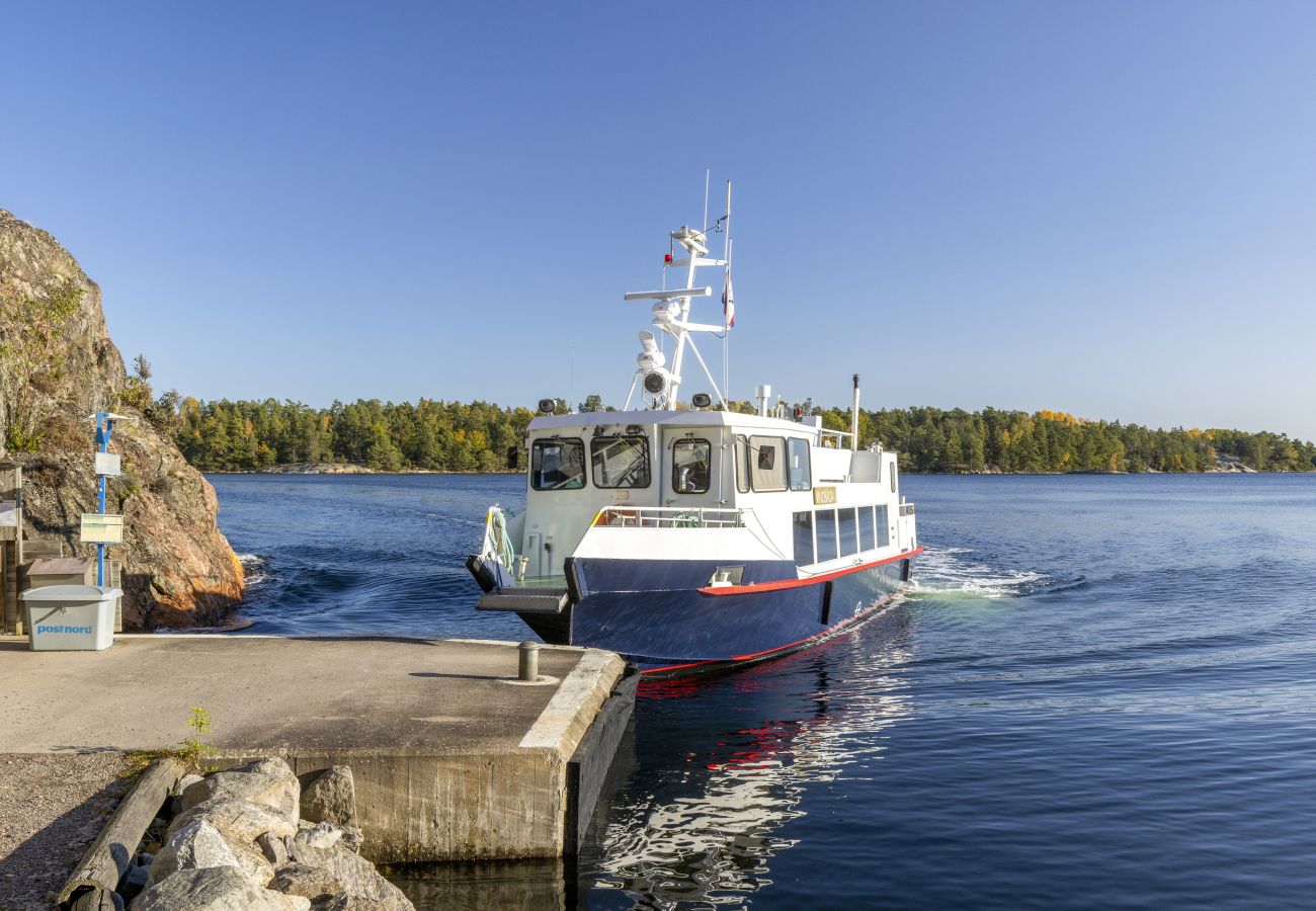Lanthus i Ornö - Mysig stuga på Ornö