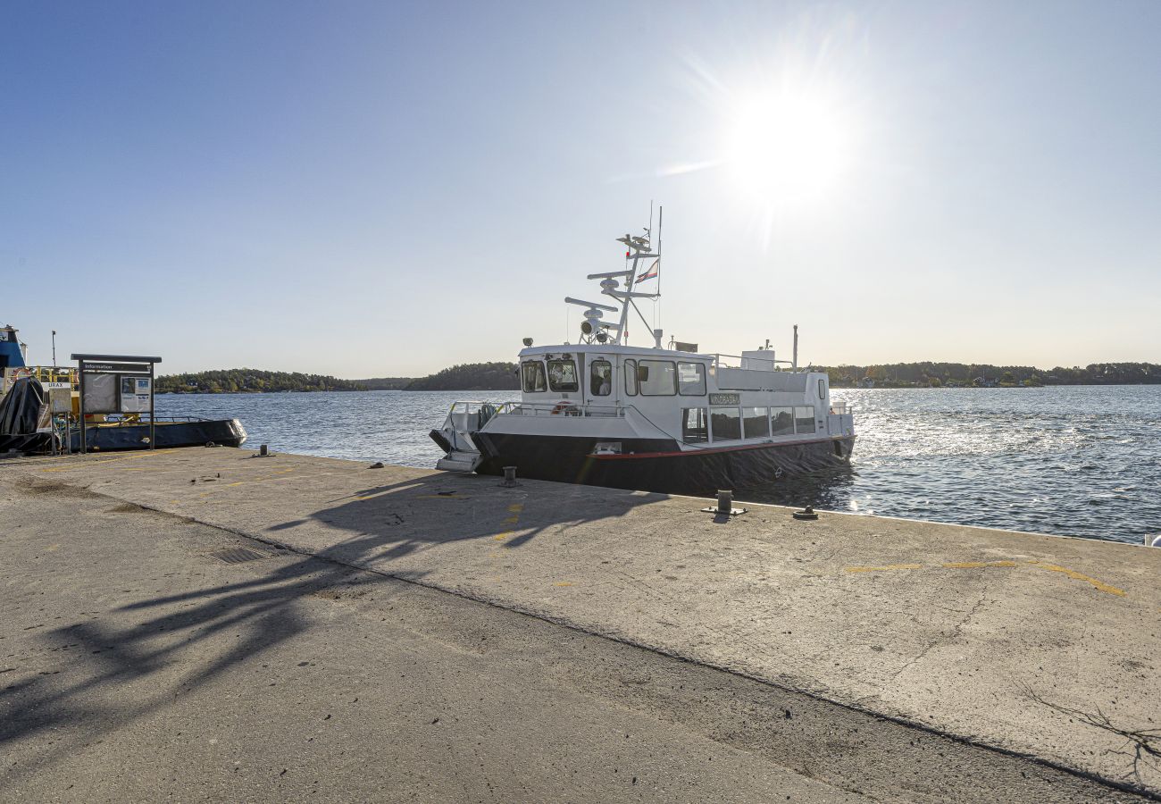 Lanthus i Ornö - Mysig stuga på Ornö