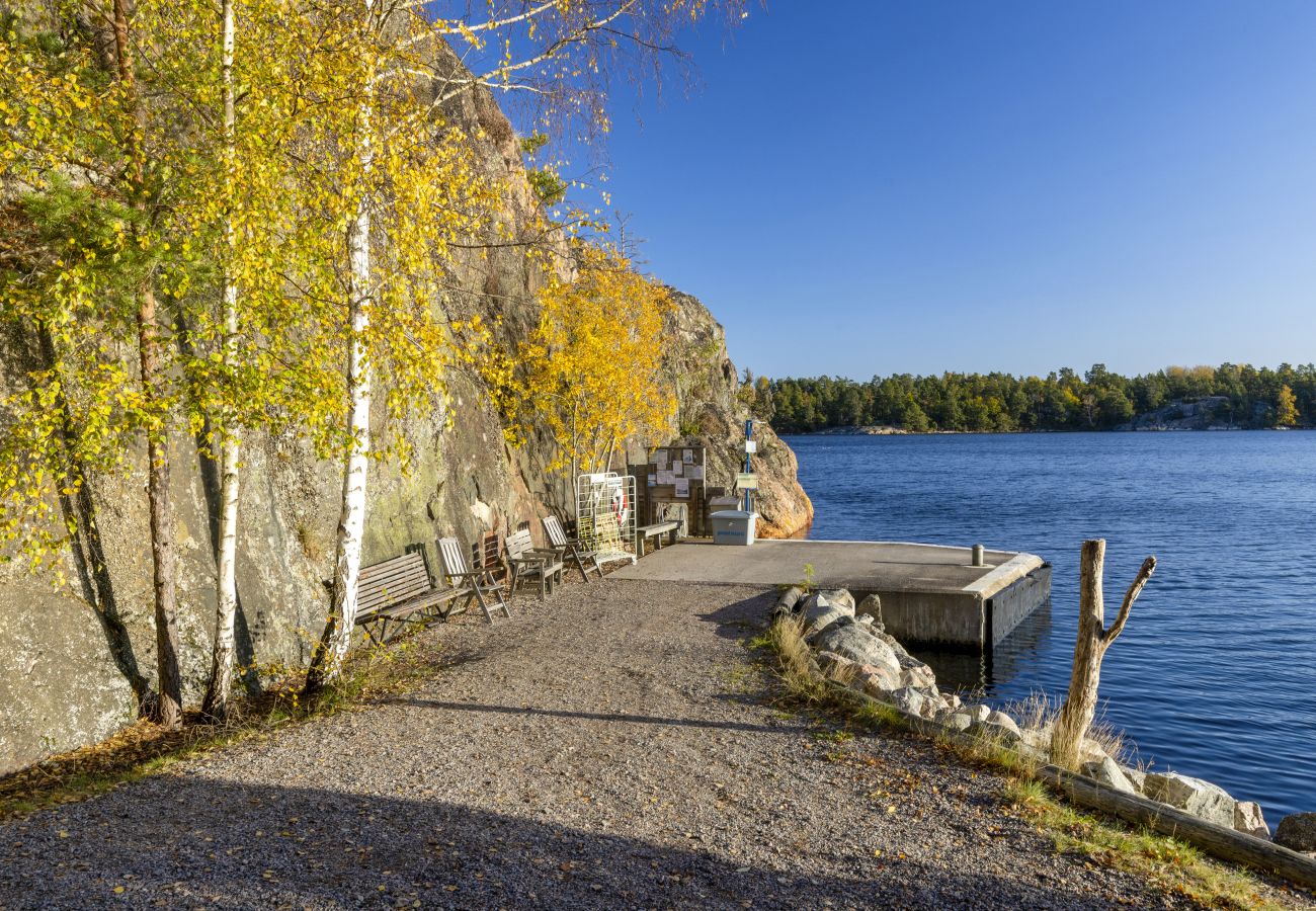 Lanthus i Ornö - Mysig stuga på Ornö
