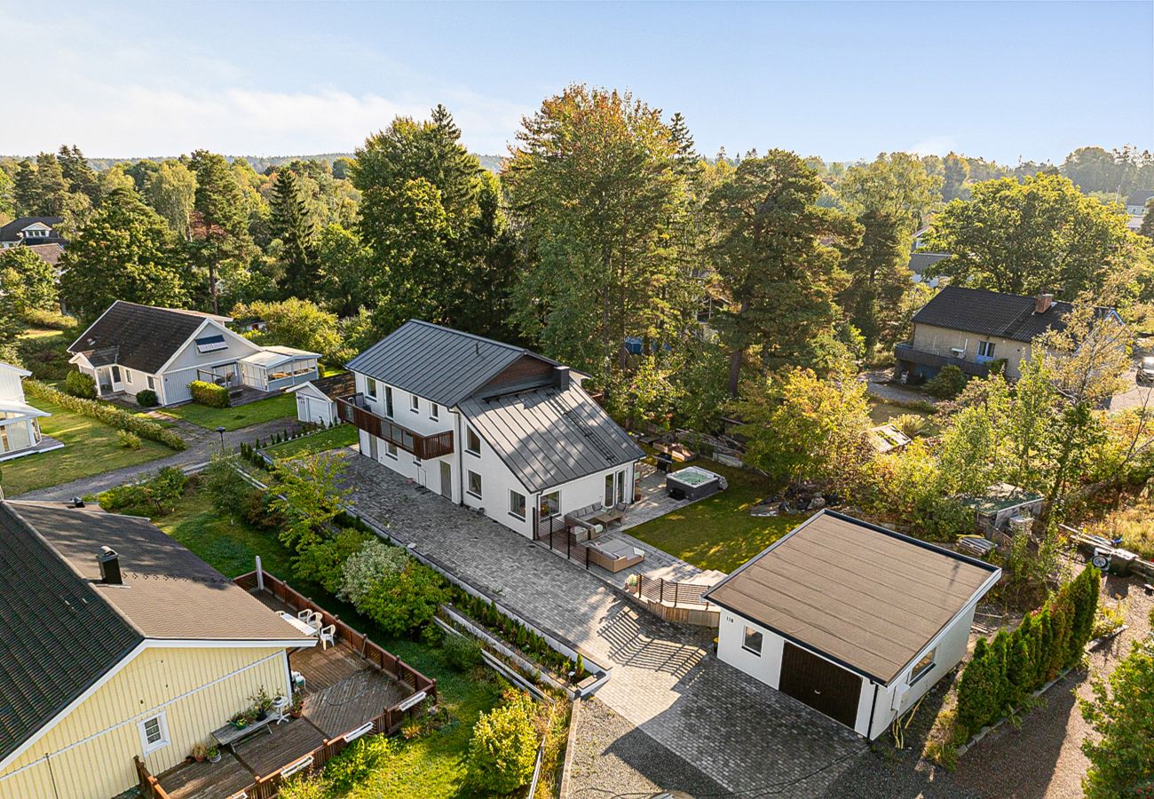 Stuga i Vega - Bekvämt minihus Vega
