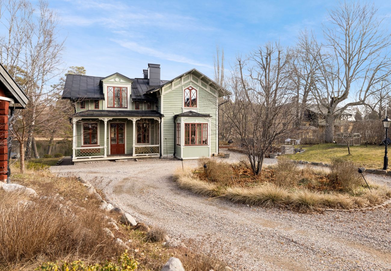 Villa i Saltsjö-Boo - Boo Strandväg
