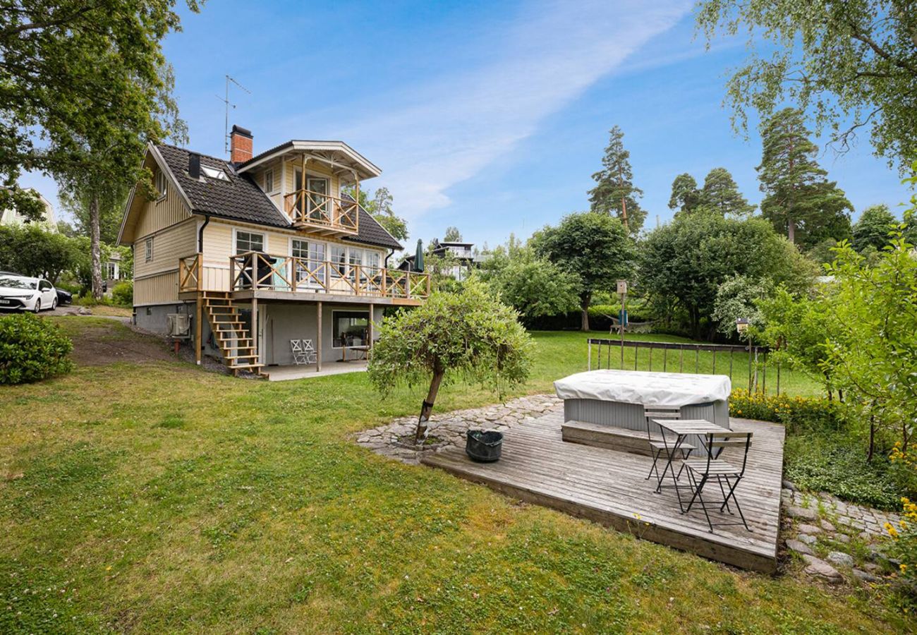 Villa i Saltsjö-Boo - Idyllic archipelago villa near Stockholm