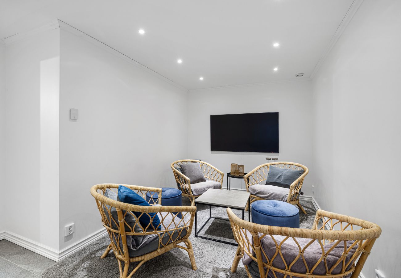 Villa i Värmdö - Lyxvilla med pool och havsutsikt i Stockholms skärgård