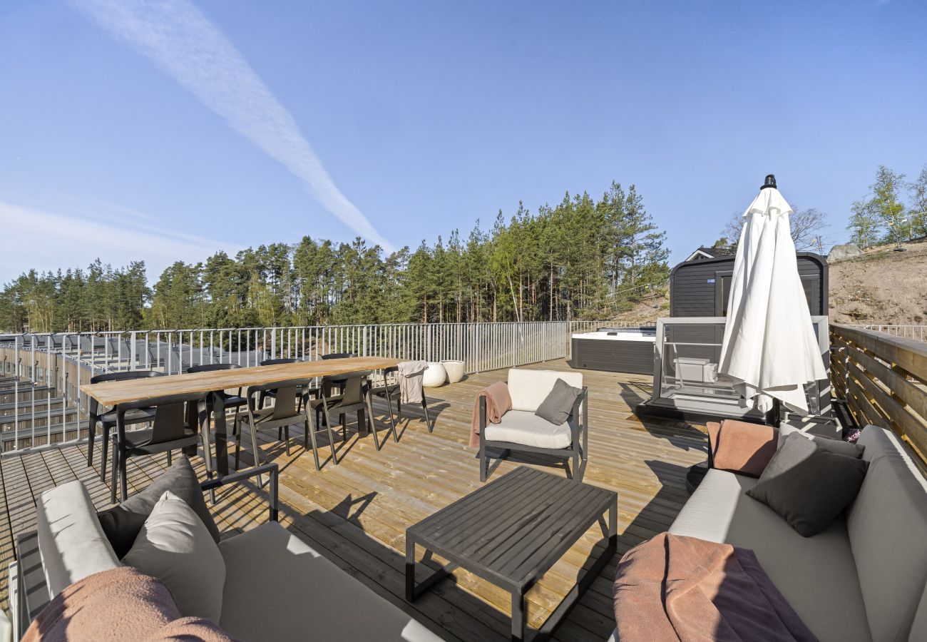 Radhus i Älta - Modernt Radhus