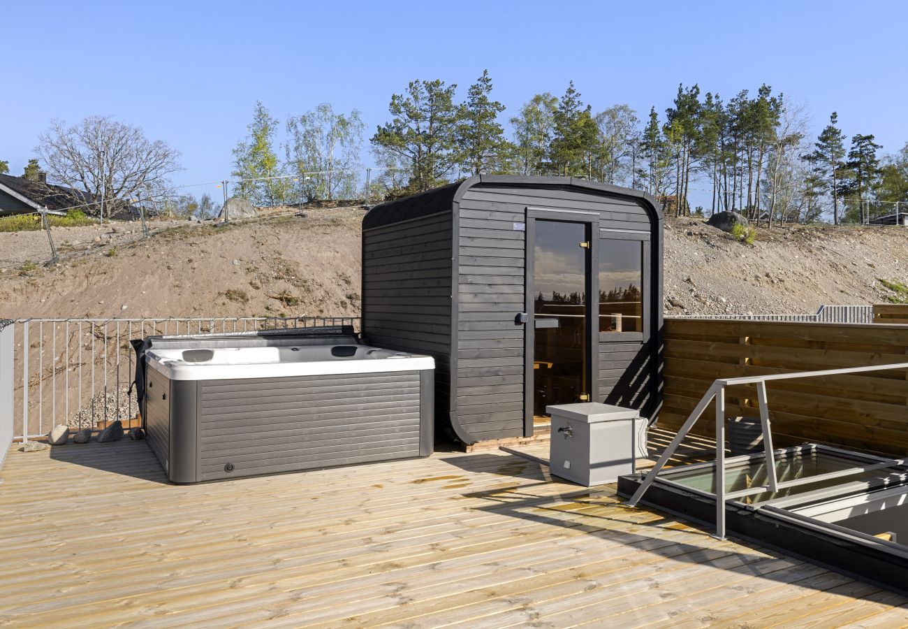 Radhus i Älta - Modernt Radhus