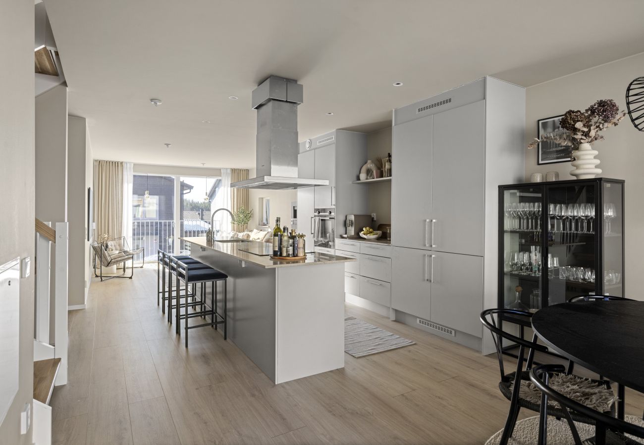 Radhus i Älta - Modernt Radhus