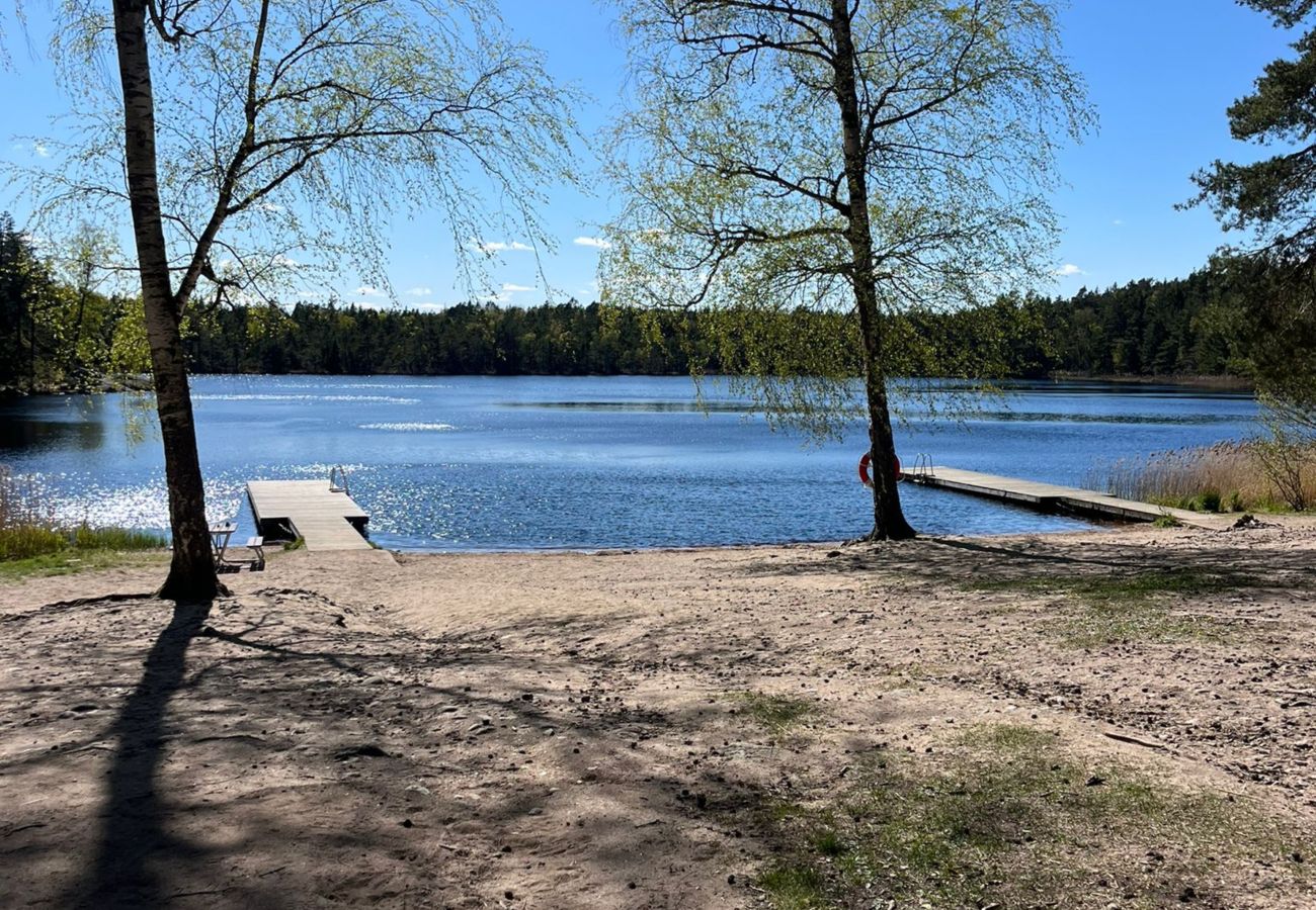 Radhus i Älta - Modernt Radhus