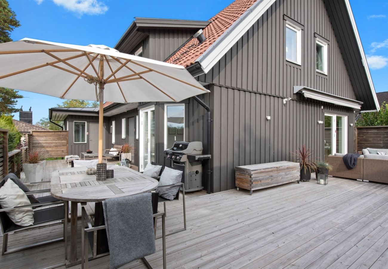 Villa i Täby - Modern Swedish Villa