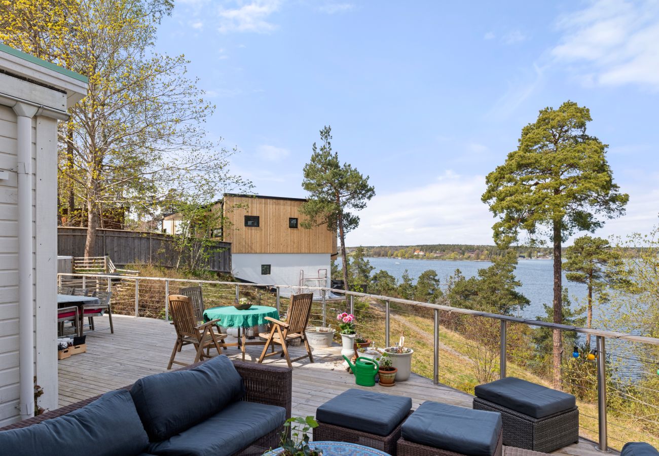Villa i Nacka -  Skärgårds villa Katt  Vänlig