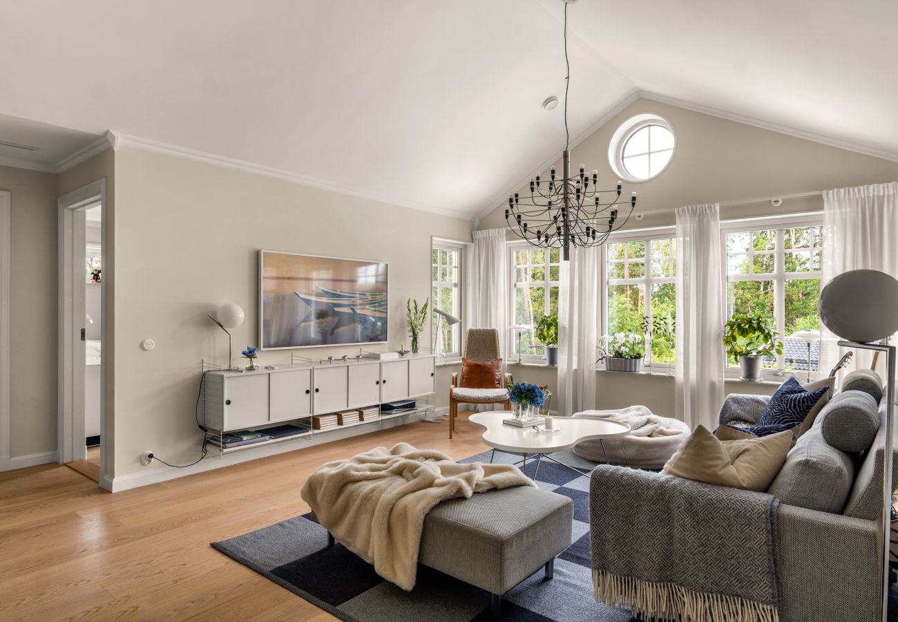 Villa i Saltsjö-Boo - Blomhuset Saltsjö-Boo